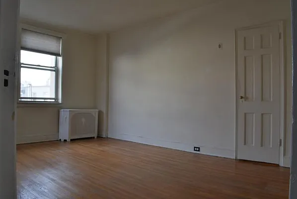 Rented by David Hirsch, LREB | media 4