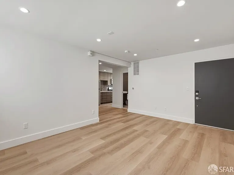 1700 19th Ave #9 — Photo 15