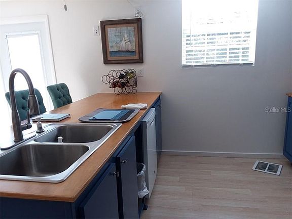 5th image of 707 S Green Cir #71