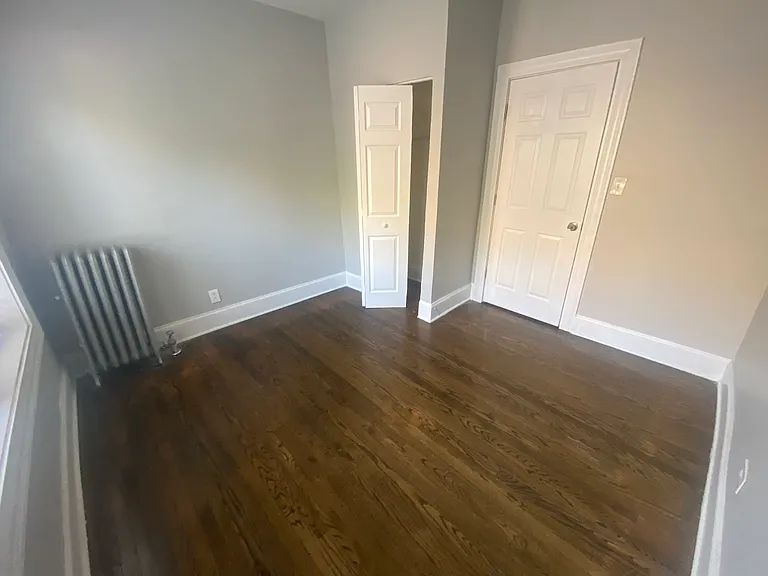 8000 S Justine St — Photo 5