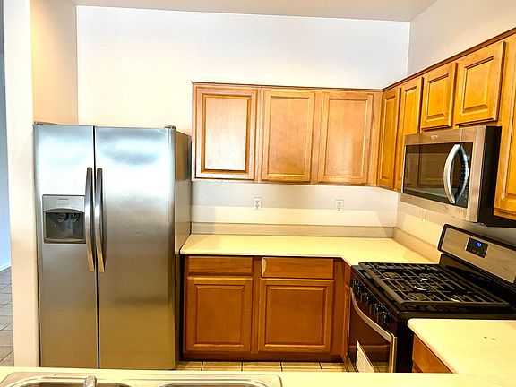 4th image of 2207 N 92nd Dr
