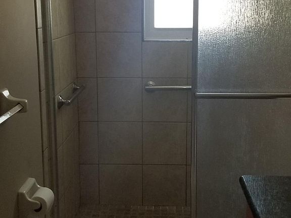4th image of 3430 Andrew Ave