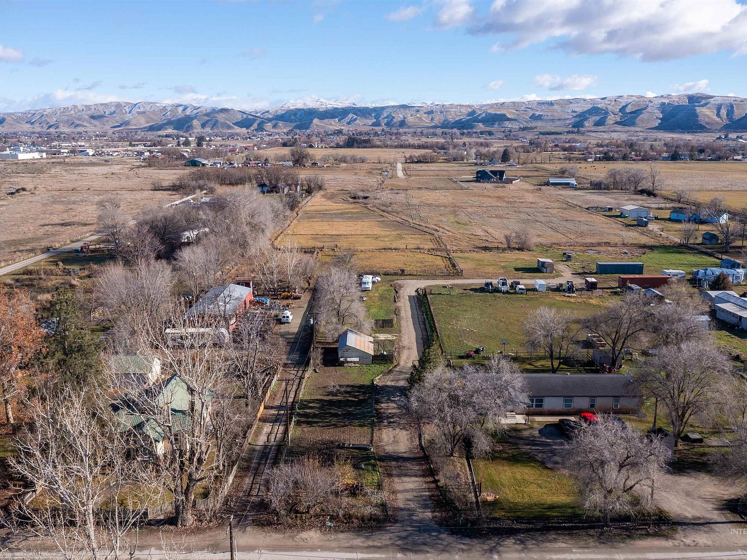 2412 Mill Rd, Emmett, ID 83617 | MLS #98897031 | Zillow