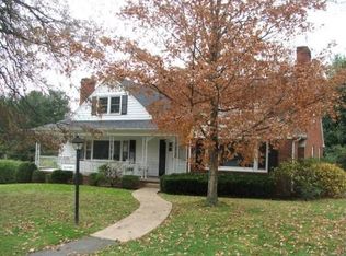 1119 Foxcroft Rd, Bristol, VA 24201