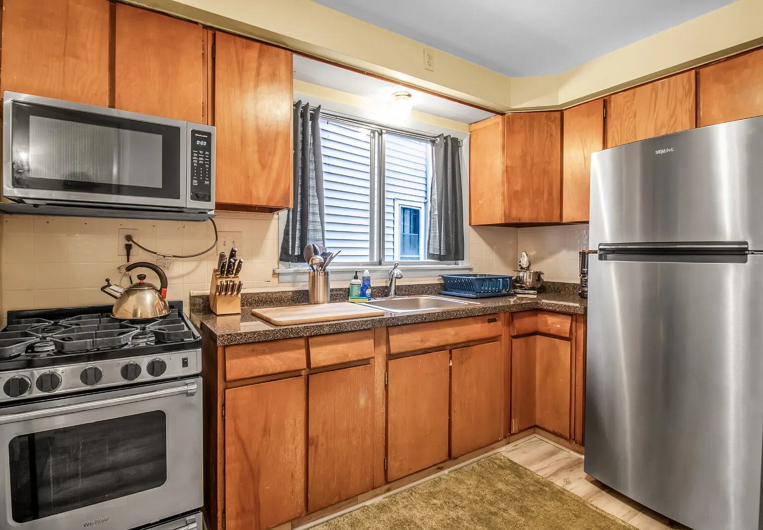 1 bed, 1.0 bath, 700 sqft, $1,700 — Photo 2