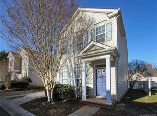 1515 Saffron Ct, Charlotte, NC 28215