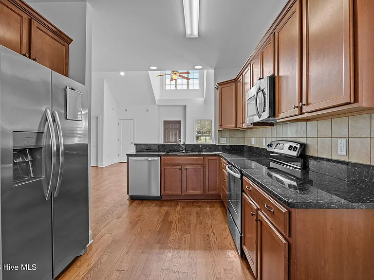 58 Cypress Cir — Photo 38