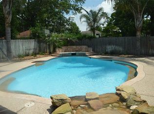 822 Poppets Way, Crosby, TX 77532