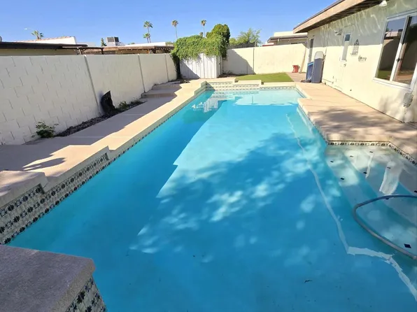 3139 W MERCER Lane, Phoenix, AZ 85029