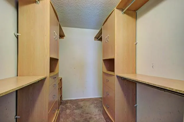 56 Edward Dr — Photo 12