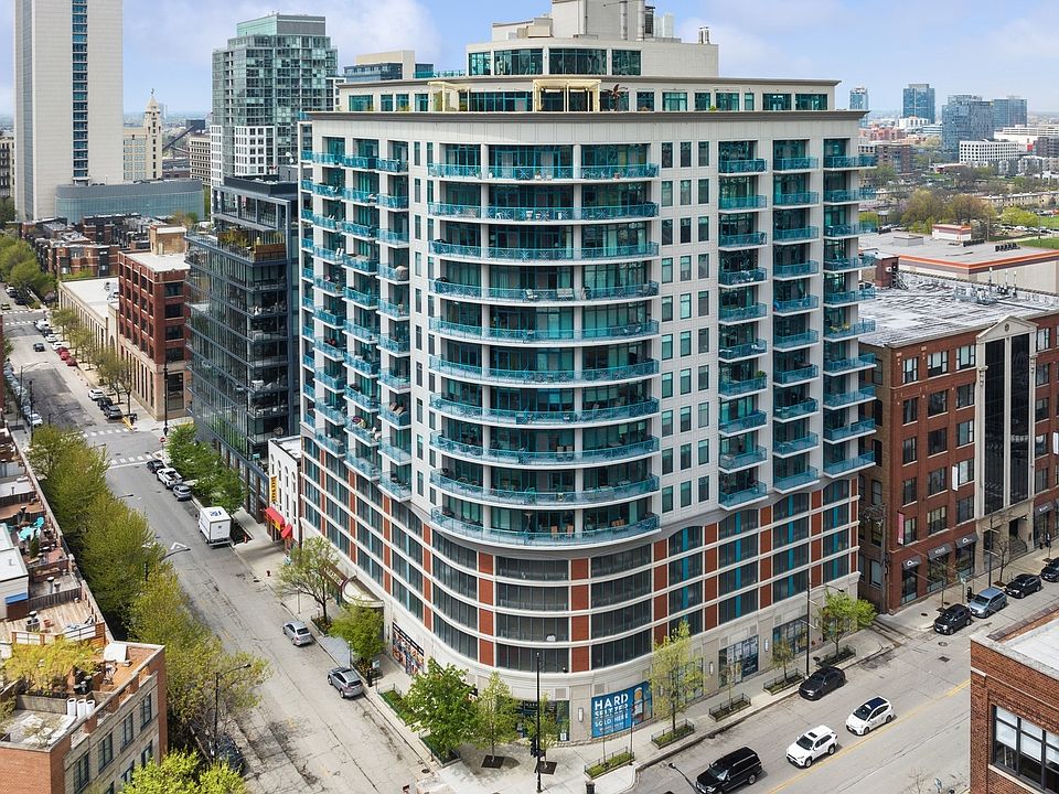 1st image of 340 W Superior St APT 1001