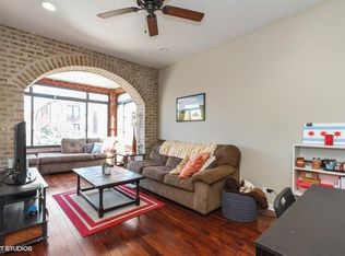 808 S Bell Ave, Chicago, IL 60612