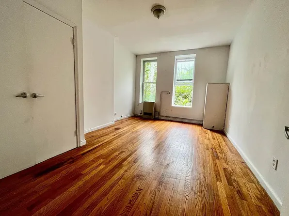 2106 Fulton Street image 1 of 7