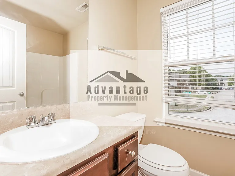 133 Centerra Springs Dr — Photo 12