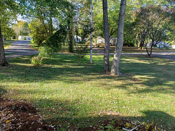 3rd image of 2300 Princeton Ln
