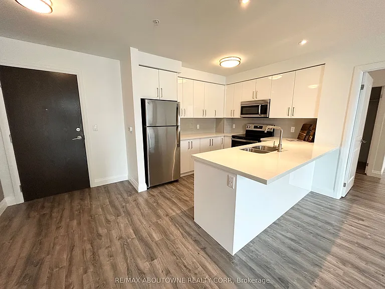 460 B Belmont Ave W #508 — Photo 3