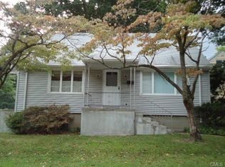 120 Beaver St, Fairfield, CT 06825