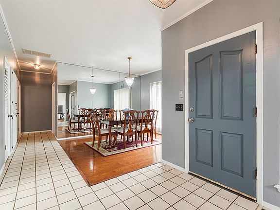 4th image of 8105 Harvest Hills South Blvd