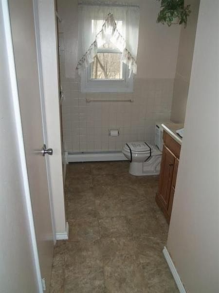 2nd image of 78 Spring Hill Rd