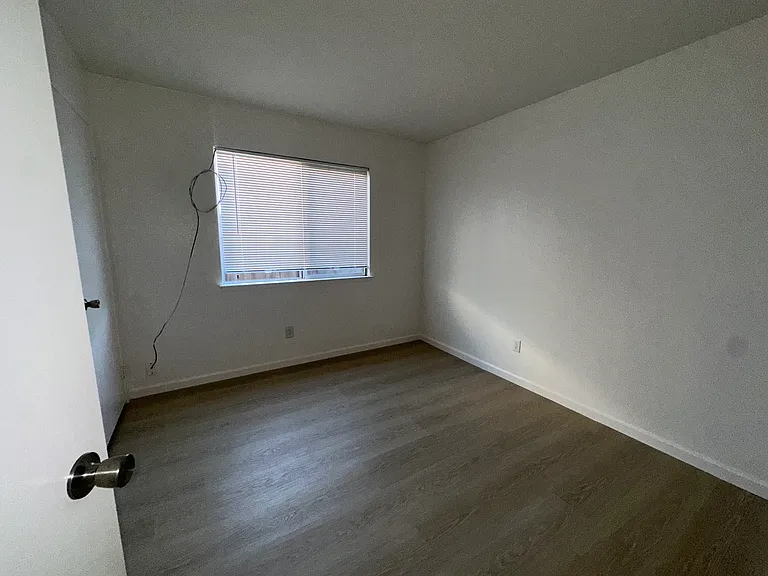 2859 Honeysuckle Cir — Photo 16