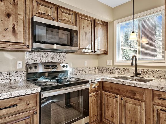 2nd image of 2424 Ponderosa St #B