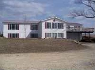 6212 E Big Rock Rd, Dunkerton, IA 50626