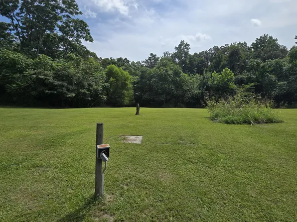 Arrowhead Ln, Cave City, AR 72521