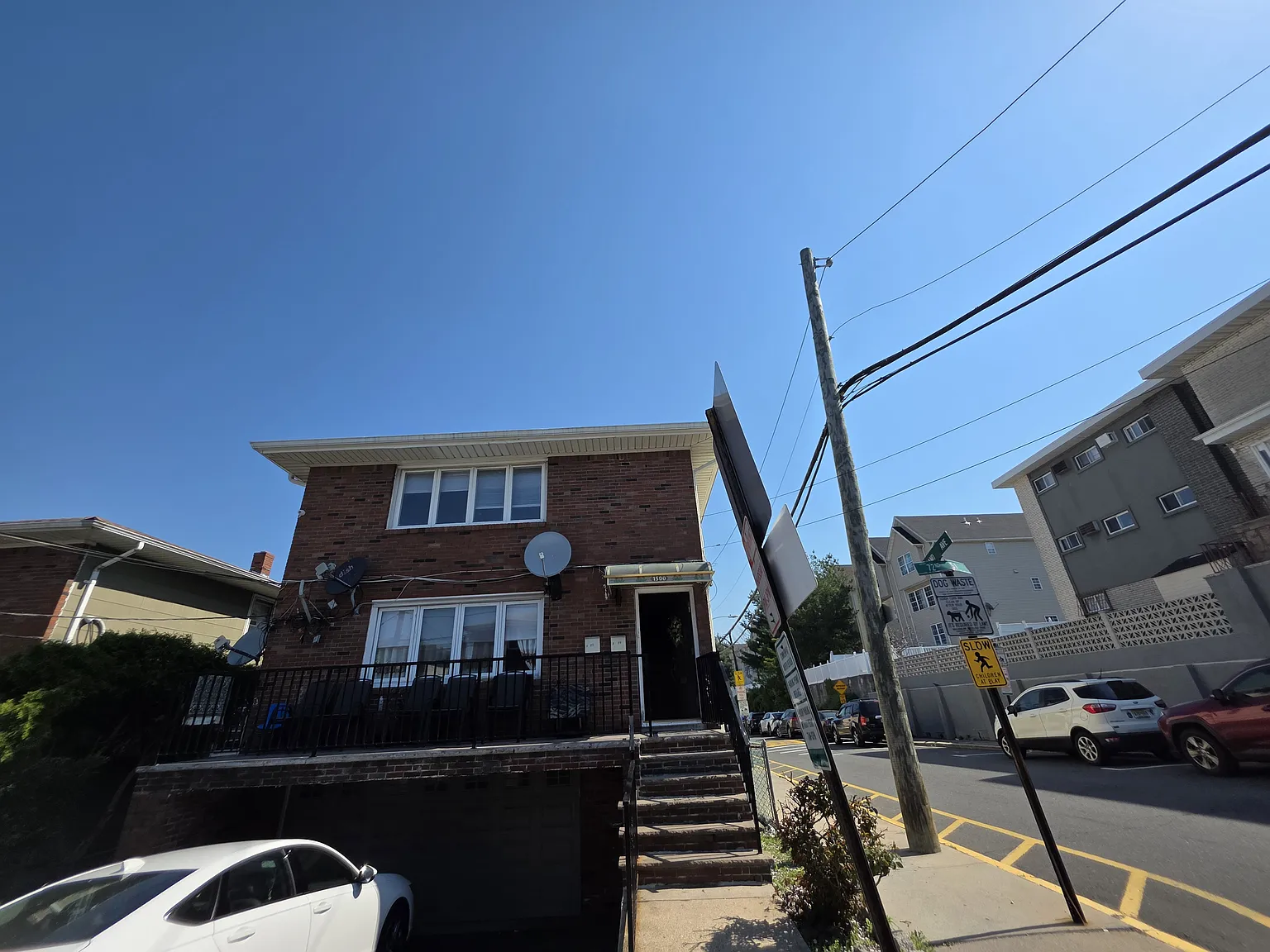 3 bed, 1200 sqft, $2,900 — Photo 1