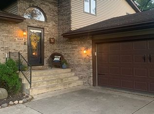 1649 Britton Dr, Schererville, IN 46375