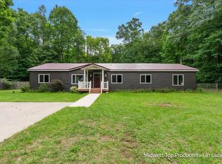 8270 Bradley Rd, Belding, MI 48809