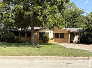 5504 Trail Lake Dr, Fort Worth, TX 76133