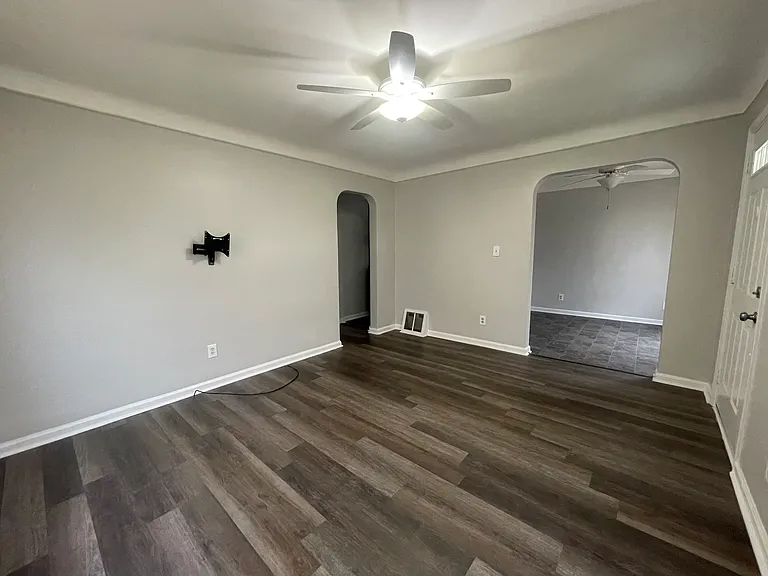 24621 Cherry St — Photo 10