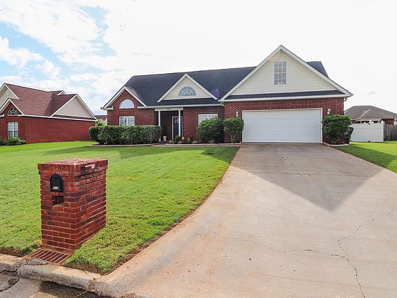 2nd image of 712 Loudon Hill Dr