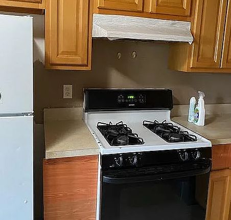 5th image of 261 Maple Pkwy #142