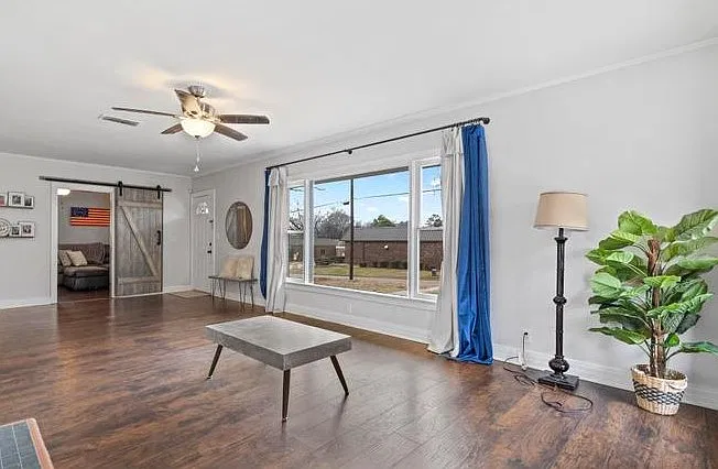 FM 1519 W, Pittsburg — Photo 2