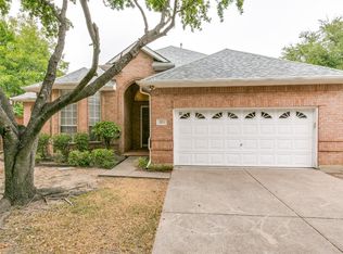 323 Kahala Dr, Dallas, TX 75218