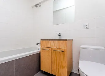 Rented by Empire Deeds LLC 