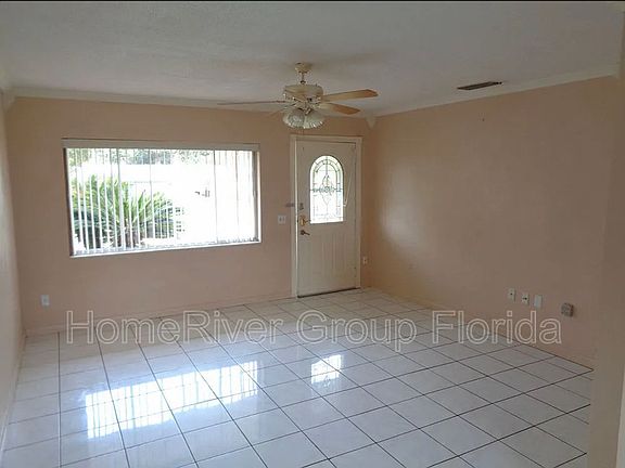 5th image of 5240 SE 115th St