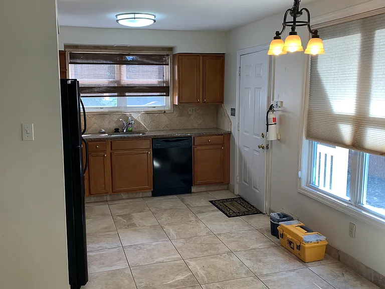 1206 Oak Ave — Photo 8