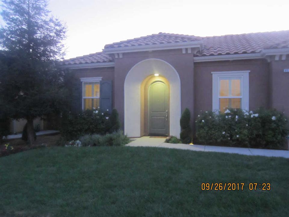 1st image of 8533 N Matus Ave