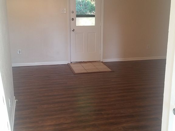 2nd image of 804 Traci Dr