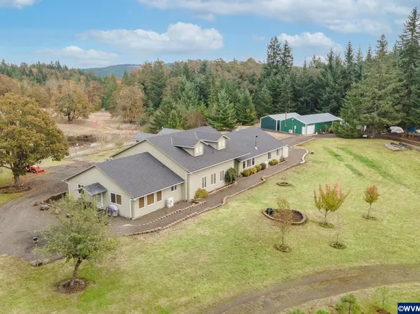 5300 Violet Dr, Sheridan, OR 97378