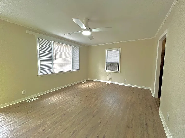 3540 White St — Photo 10