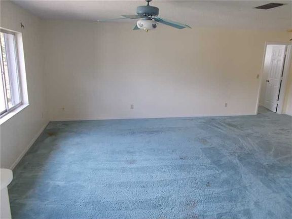 2nd image of 2463 4th Pl