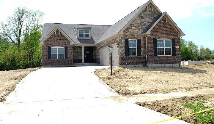 1st image of 9393 Avingnon Way