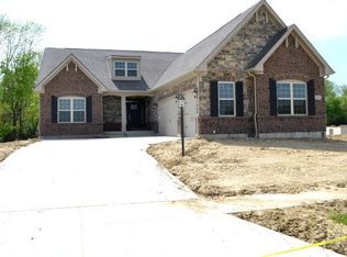 9393 Avingnon Way, Centerville, OH 45458