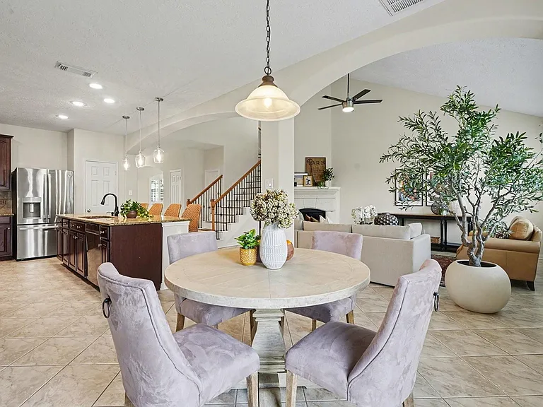2742 Villa Pisa Ln — Photo 8