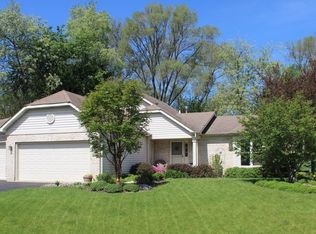 3409 Fawn Ln, Wonder Lake, IL 60097