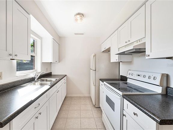 5th image of 107 Lake Ada Cir