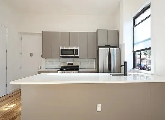 Rented by Artifex | media 1